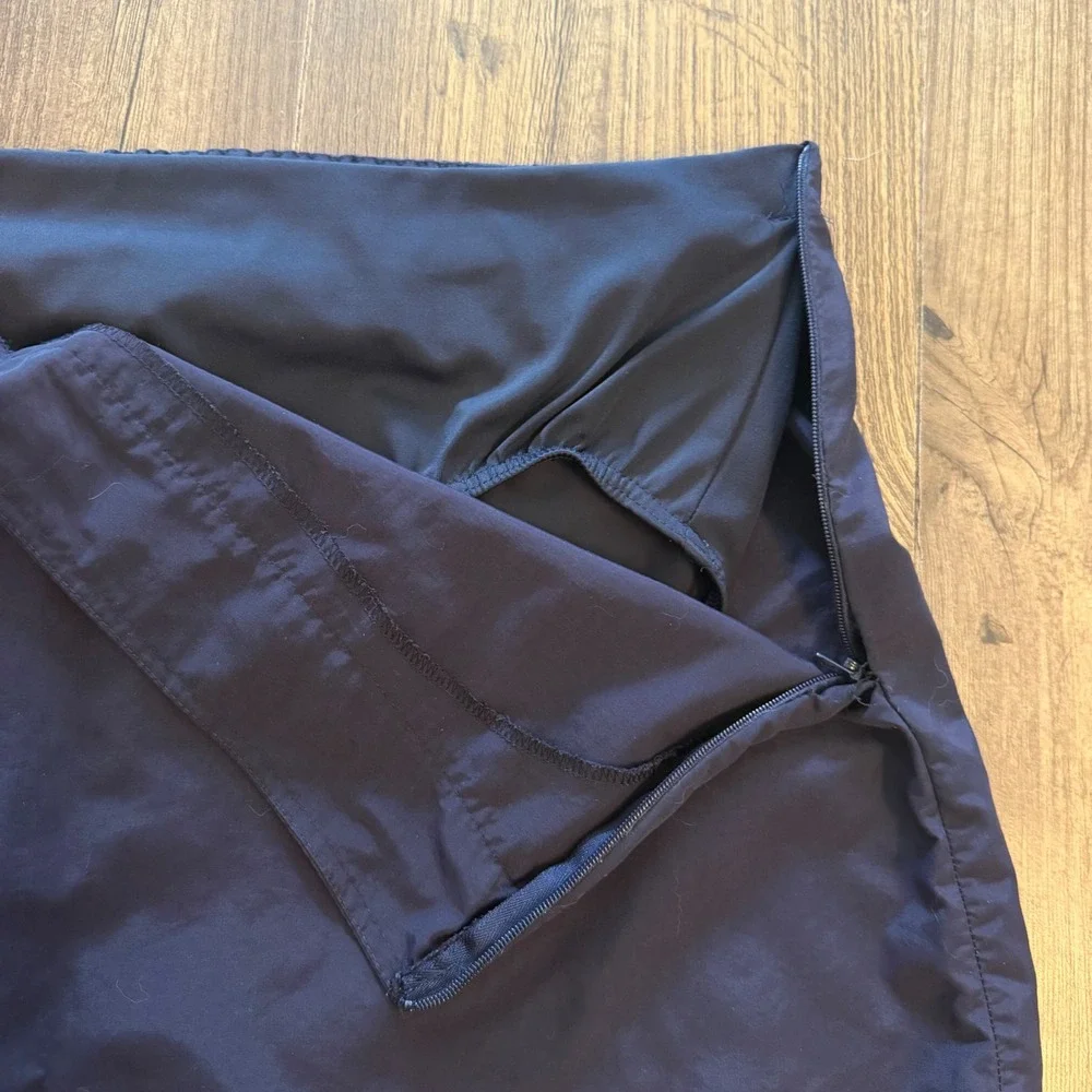 Lands' End Swim Skirt Women 10 Navy Blue Built-in Brief Side Zip Beachwear Vacay